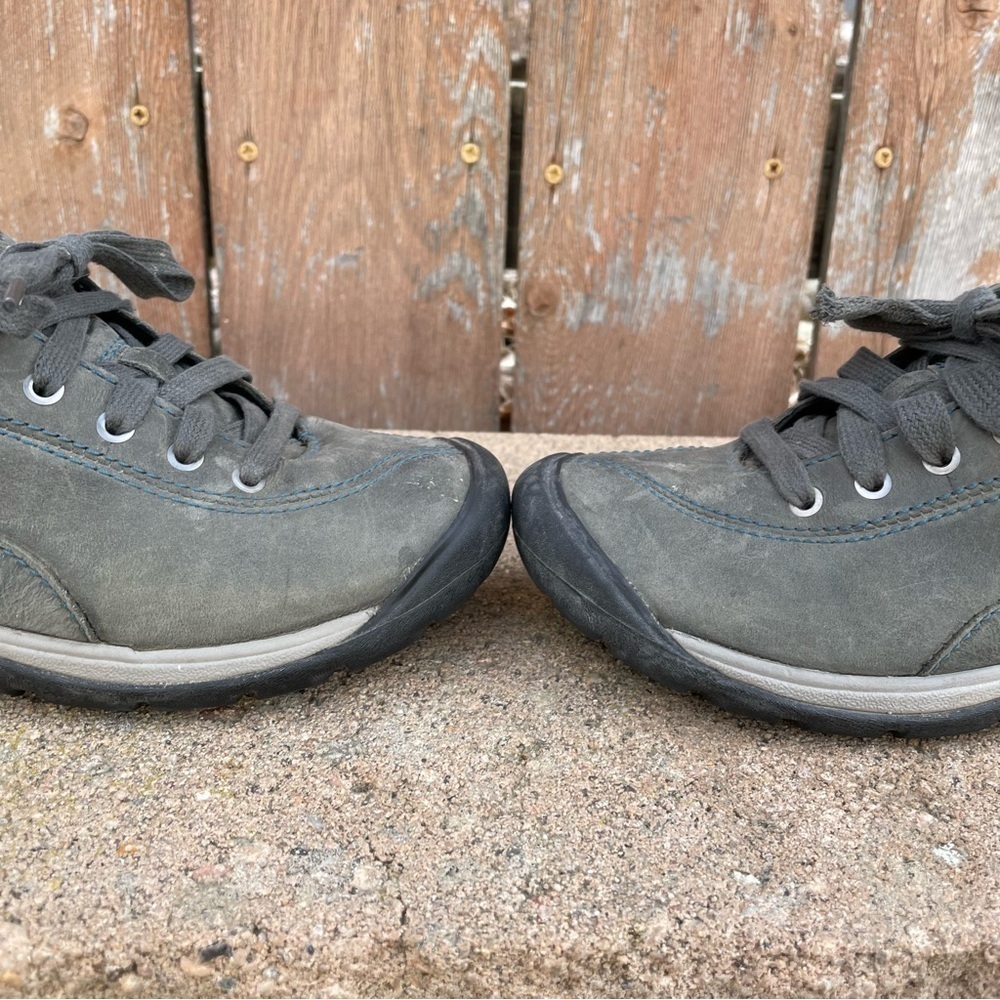 KEEN Women’s Gray Presido‎ Leather Low Top Sneaker Shoes Size 6 - Picture 8 of 12